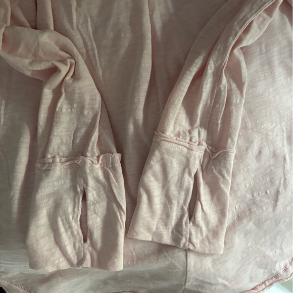 NWOT We The Free Soft Pink Textured Top - Picture 4 of 5